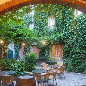 Hotel Jardi