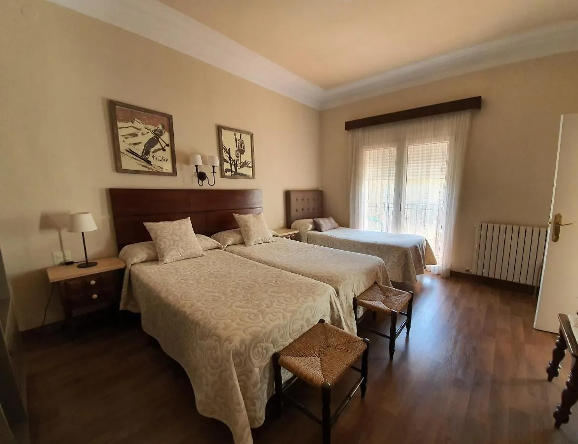 Hostal Canigo El Pont de Suert 2*,  Spain