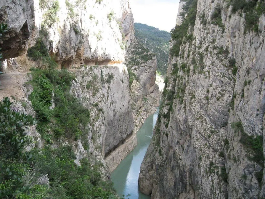Hostal Canigo El Pont de Suert 2*,